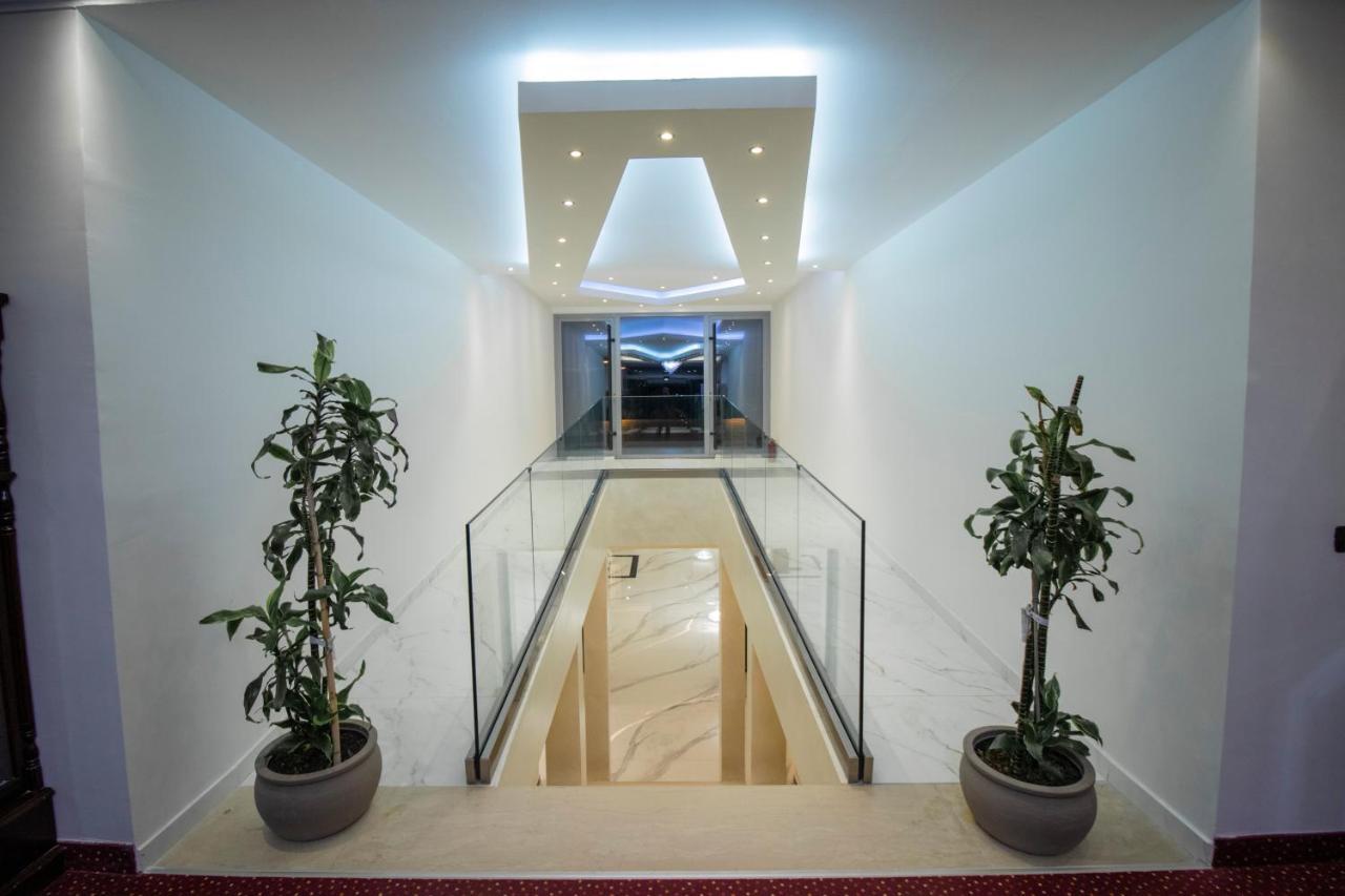 Hotel Vivas Dıraç Dış mekan fotoğraf