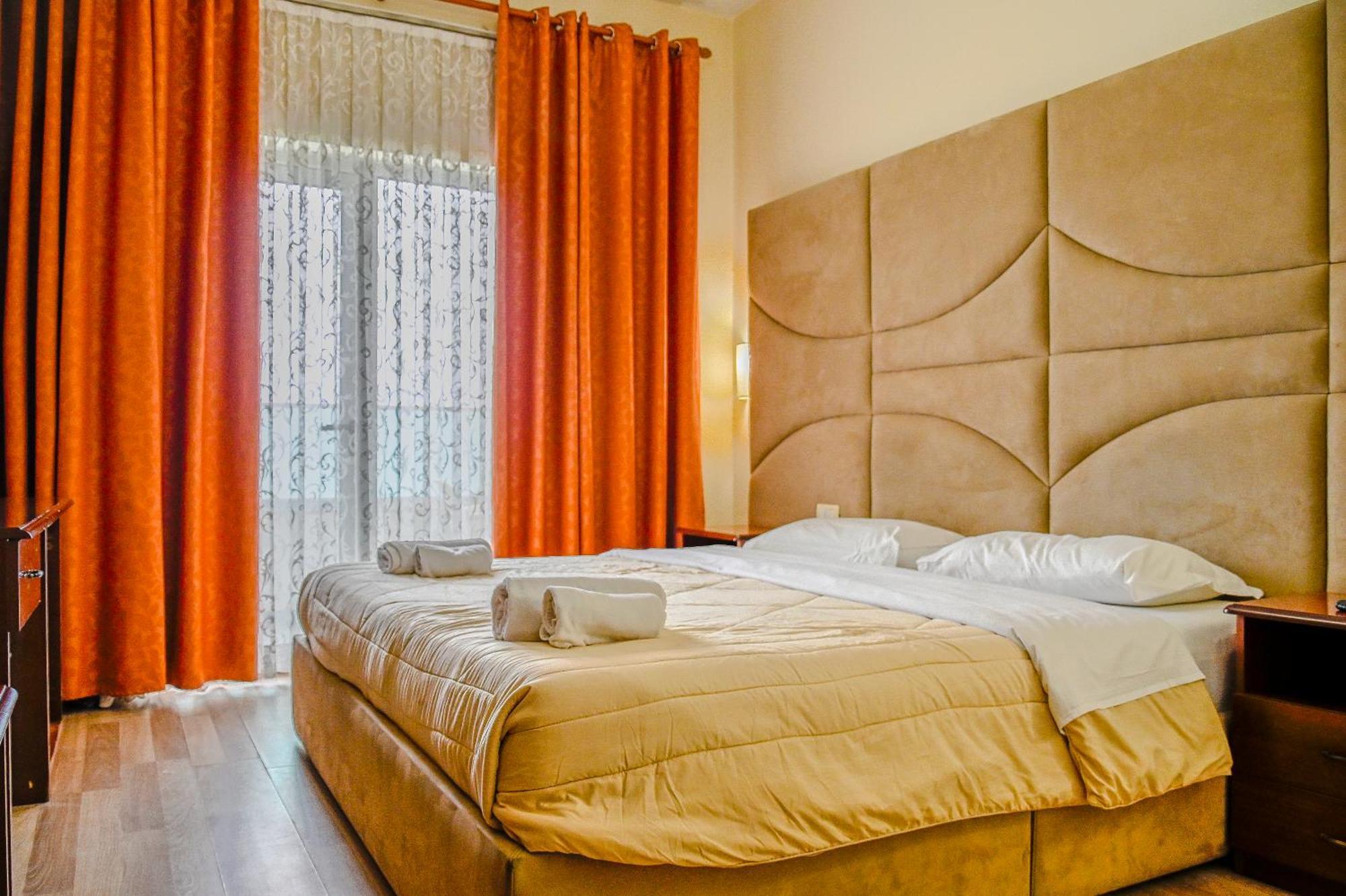 Hotel Vivas Dıraç Dış mekan fotoğraf